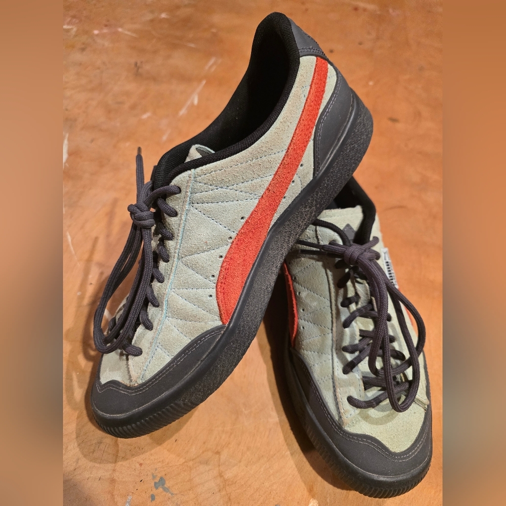 Puma Kicks 7.5